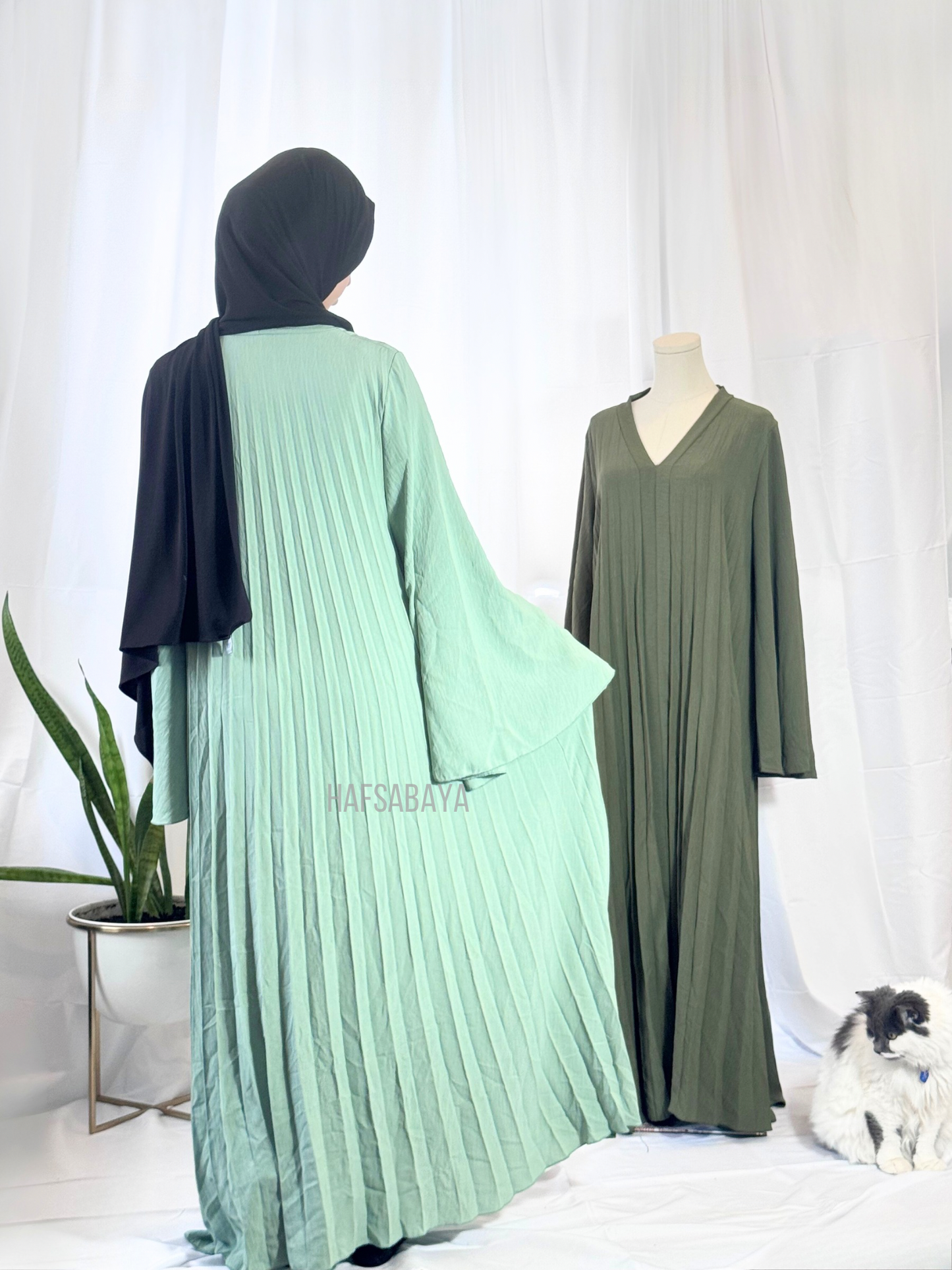 Wavy Abaya - wide sleeves