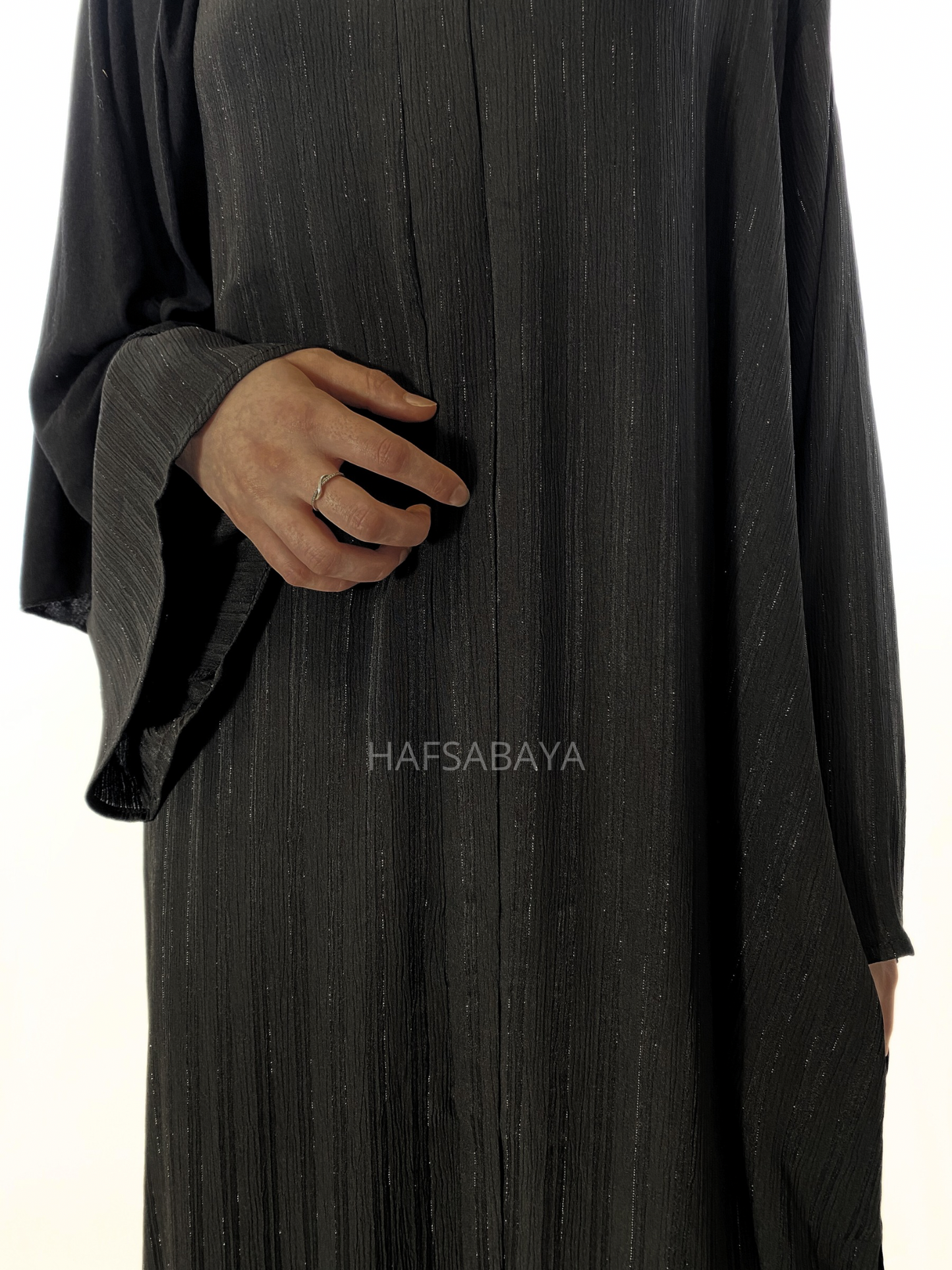 ABAYA D'ÉTÉ - Abaya longue à rayure avec ceinture